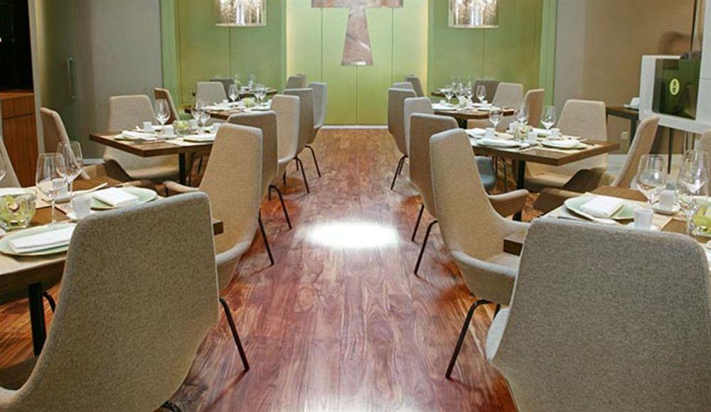 New Majestic Hotel Singapore Restaurant photo